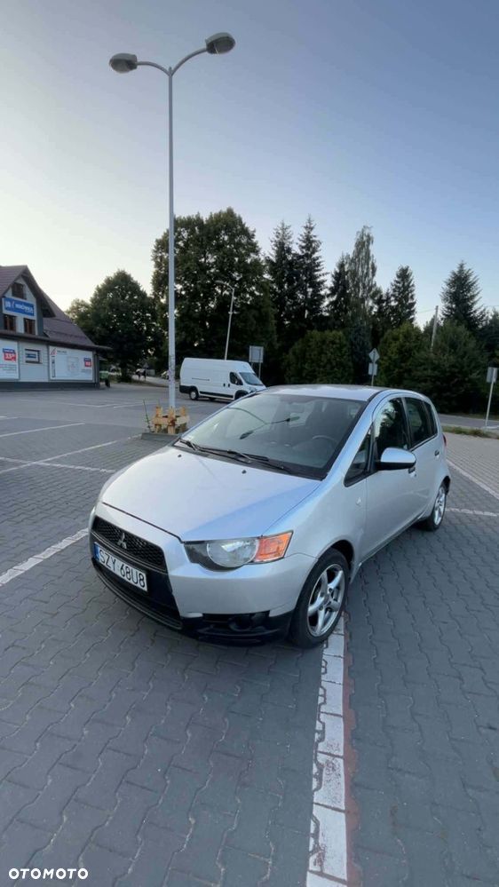 Mitsubishi Colt - 1