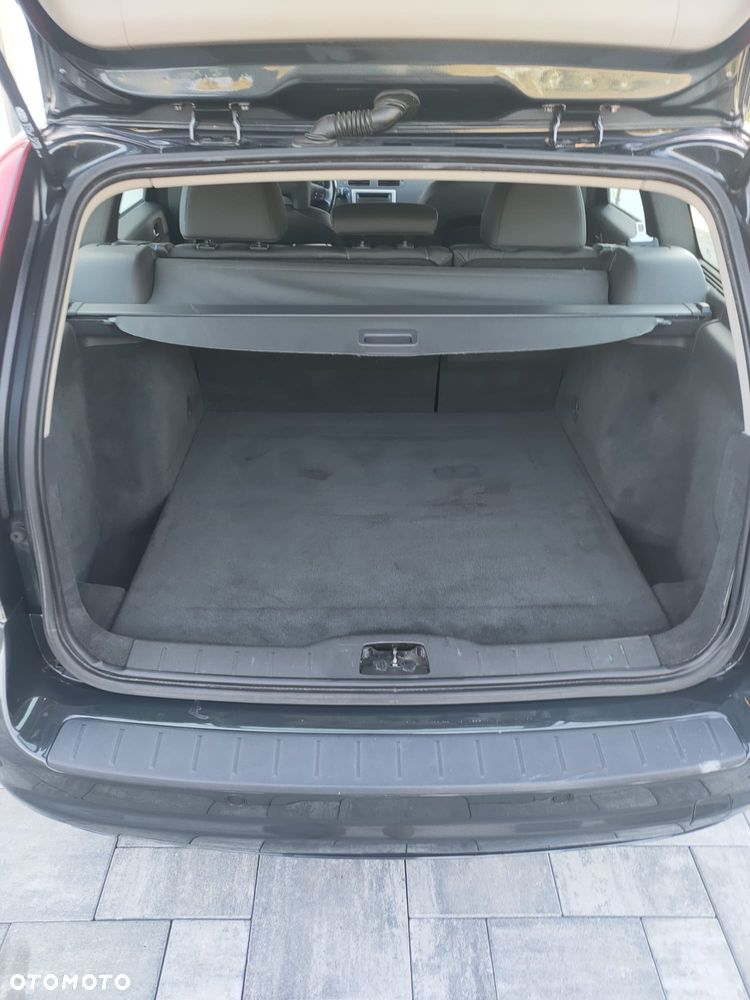 Volvo V50 - 8