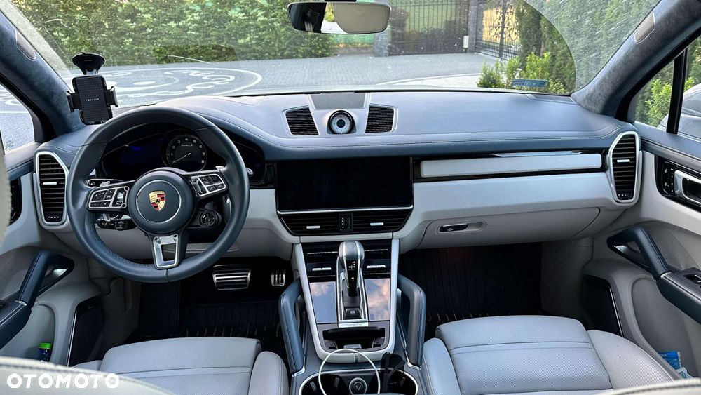 Porsche Cayenne Turbo - 3