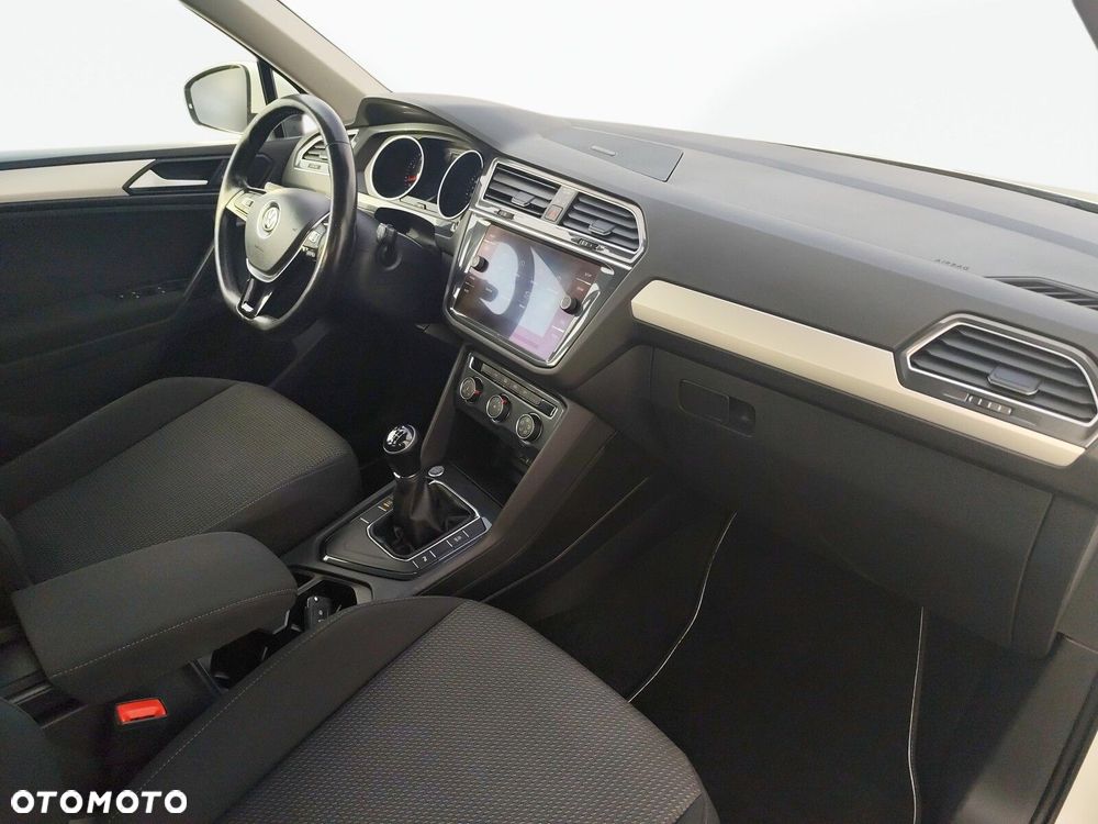 Volkswagen Tiguan - 18