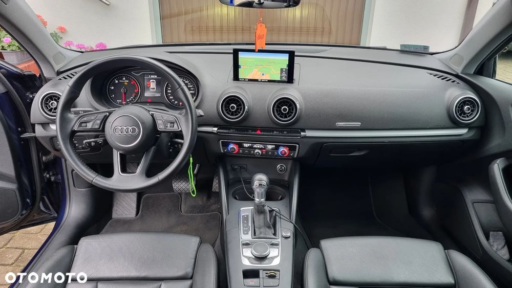 Audi A3 Sportback 30 TDI S tronic - 13