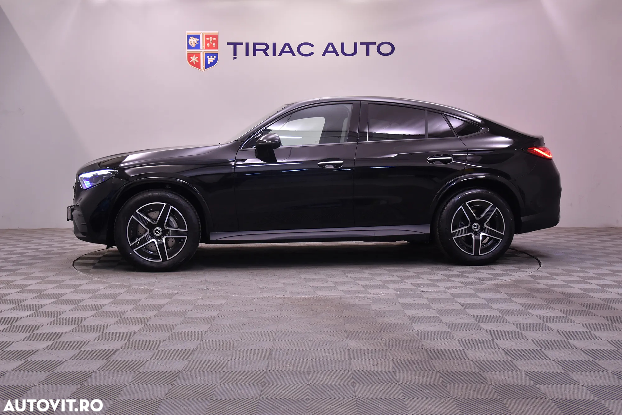 Mercedes-Benz GLC 300 4MATIC MHEV - 2