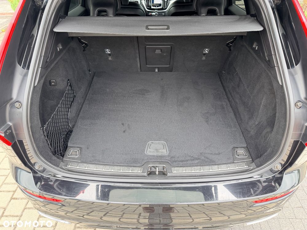 Volvo XC 60 T4 R-Design - 23