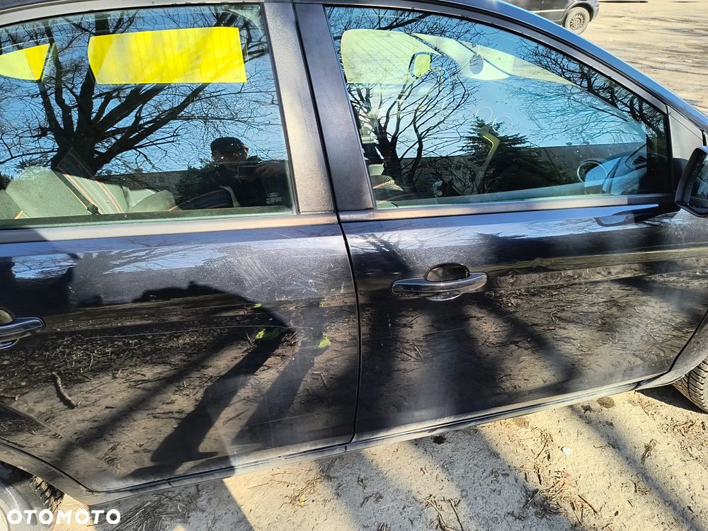 Ford Focus 1.6 Ambiente - 16