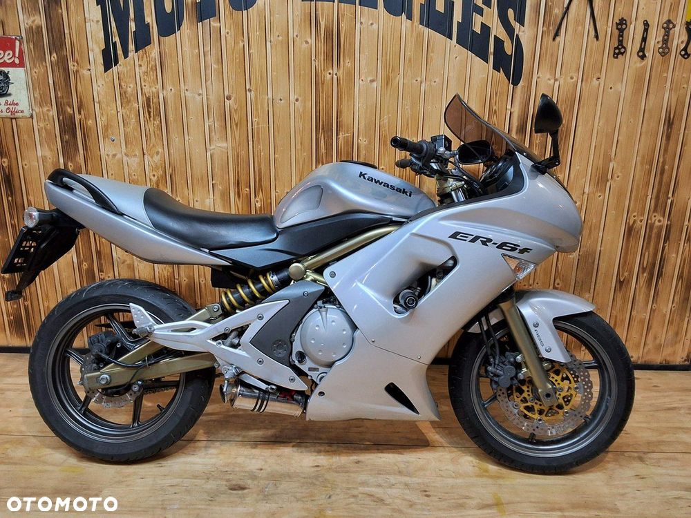 Kawasaki ER - 1