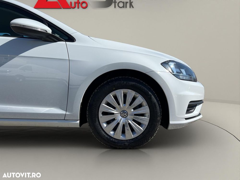 VOLKSWAGEN Golf 2020 — imagine 35