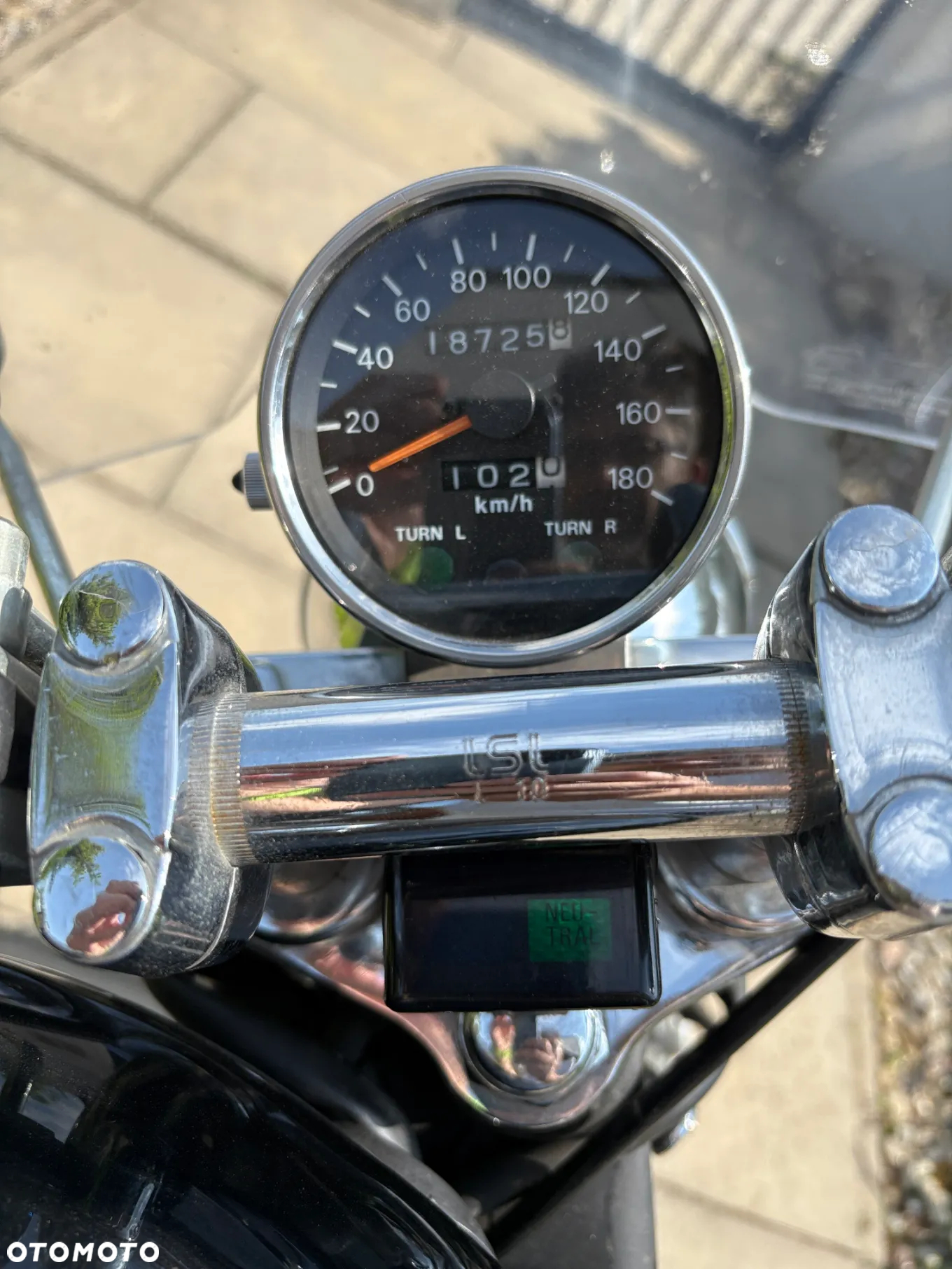 Suzuki Intruder - 3