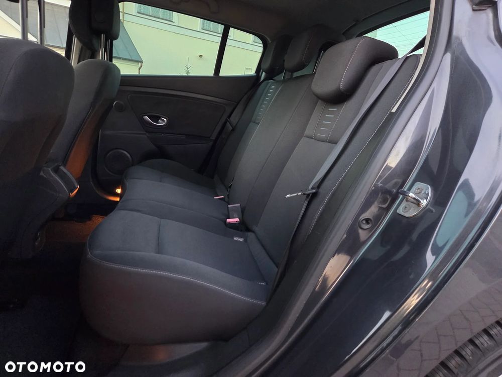Renault Megane 1.5 dCi Privilege - 10