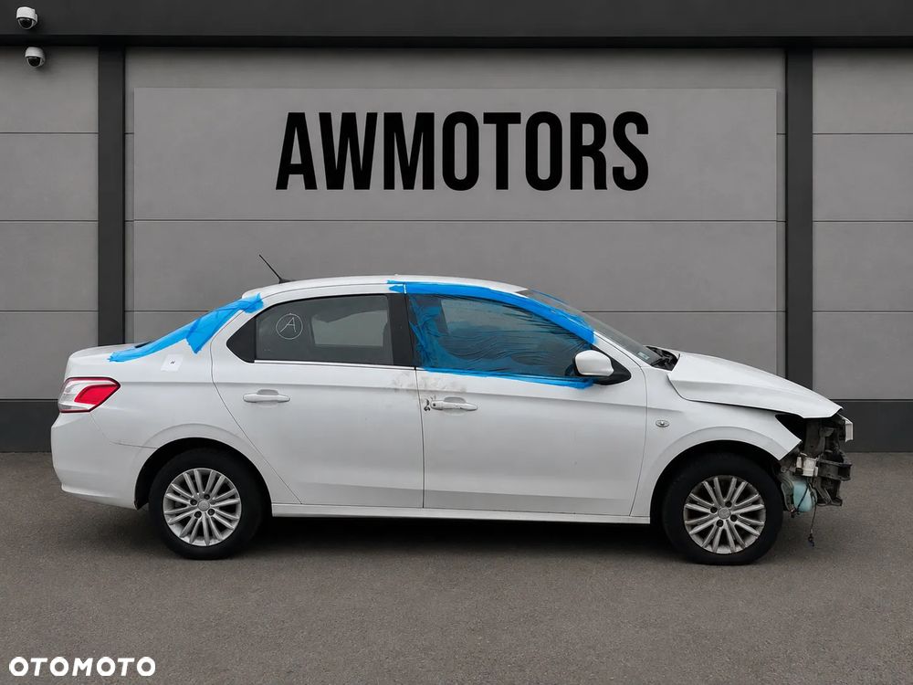 PEUGEOT 301 2017 *SAMOCHÓD NA CZĘŚCI* 6192 EWP - LAKIER BIAŁY BANQUISE  MASKA, LAMPA, DRZWI, LUSTERKO, ZDERZAK, GRILL, BŁOTNIK, KLAPA, BELKA, DESKA, FOTELE, KANAPA, ĆWIARTKA KIEROWNICA, TARCZE, ZACISKI, ZAWIESZENIE, KOMPLETNY PRZÓD, KOMPLETNY TYŁ, LICZNIK, ZEGARY, PRAWE LEWE PRZÓD TYŁ