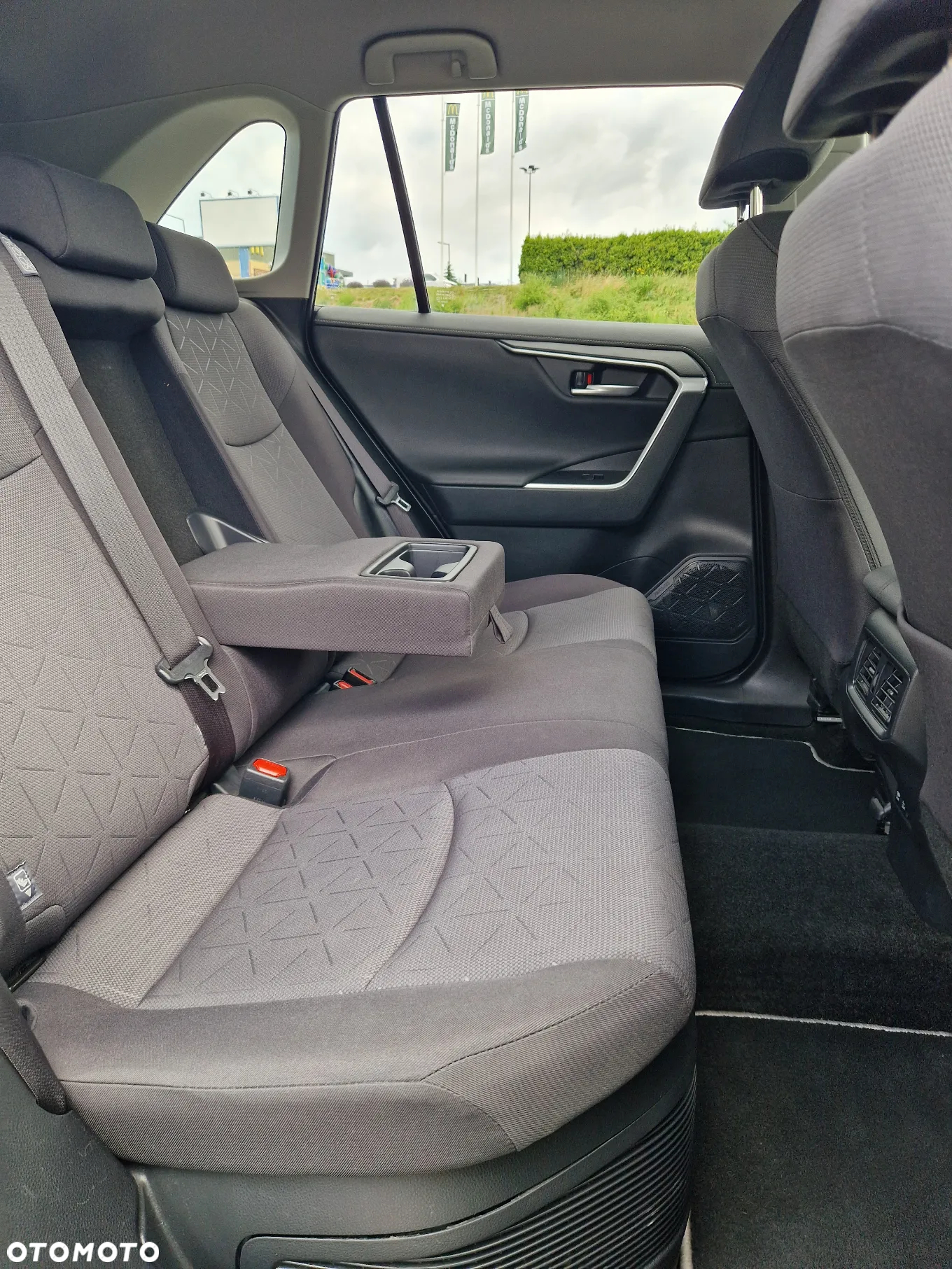 Toyota RAV4 2.5 Hybrid Comfort 4x2 - 19