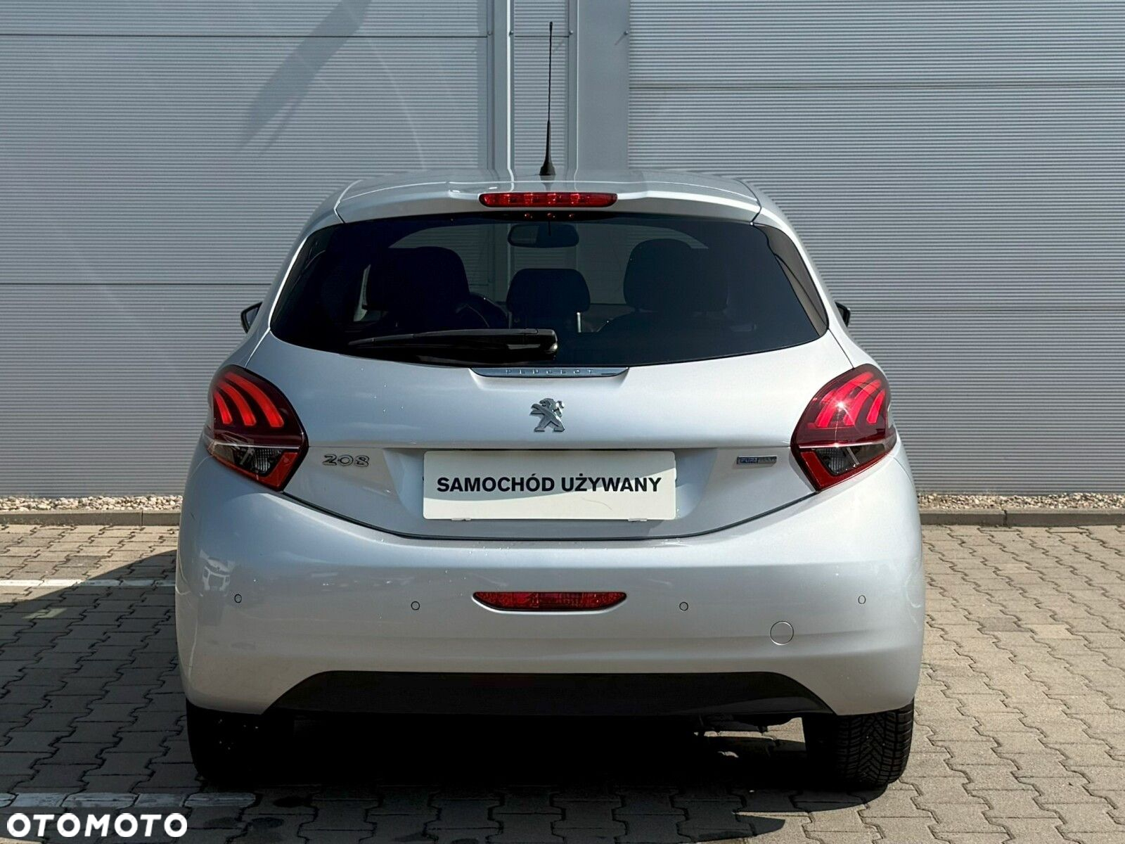 Peugeot 208 1.2 PureTech Allure S&S - 8