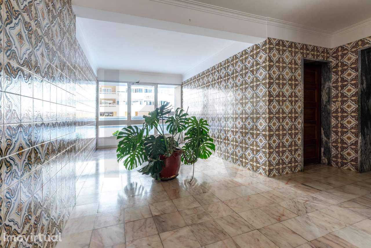 Penthouse Exclusiva na Portela | Vista Rio e Renovação de Qualidade - Grande imagem: 4/29