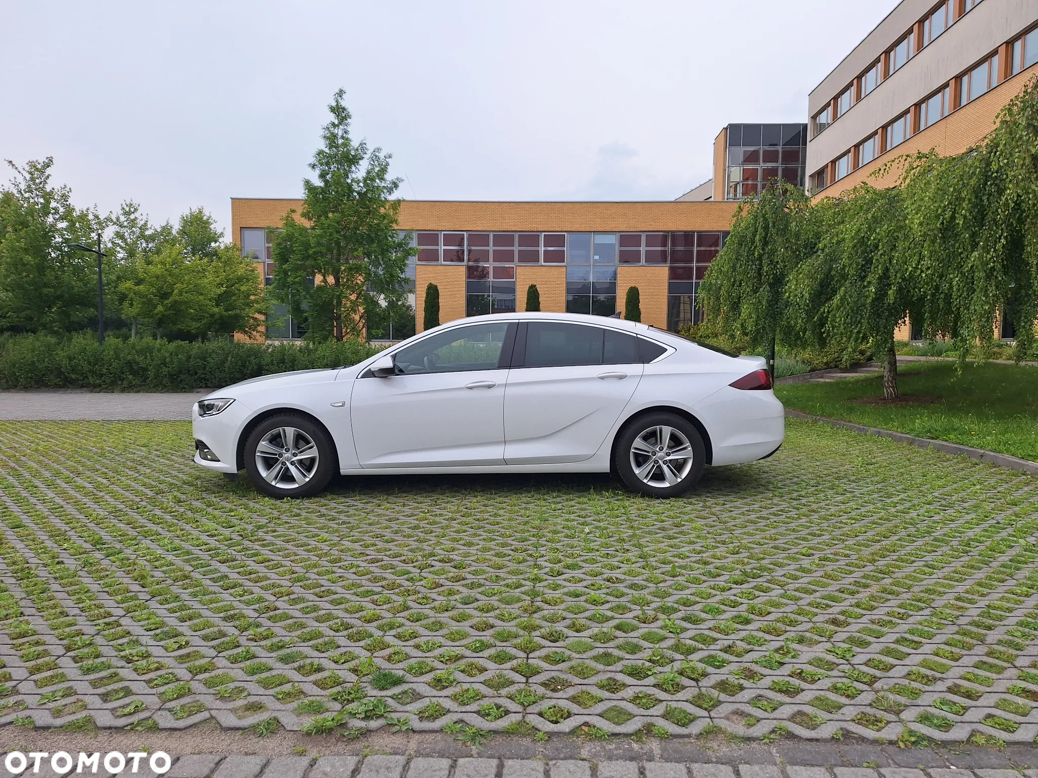 Opel Insignia - 12