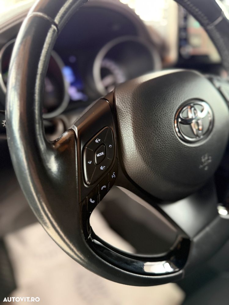 Toyota C-HR 2.0 HSD 184 CP 4x2 CVT C-lassy bi-tone - 31