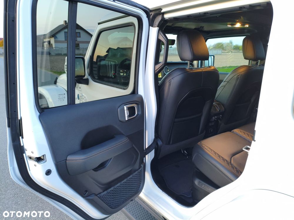 Jeep Wrangler - 17