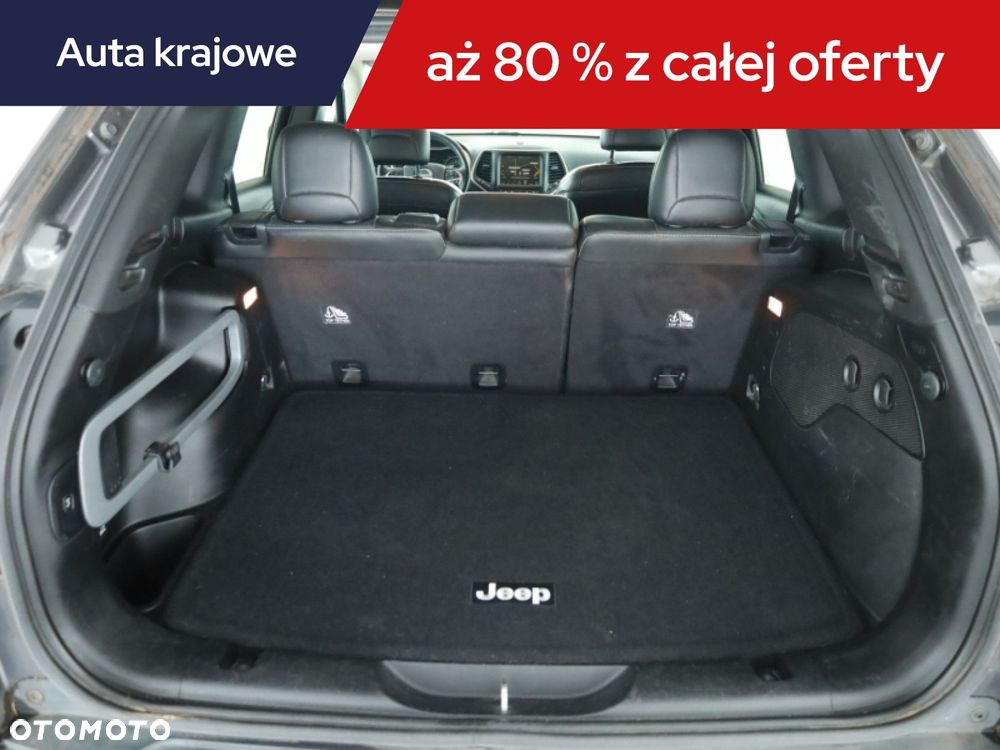 Jeep Cherokee - 20
