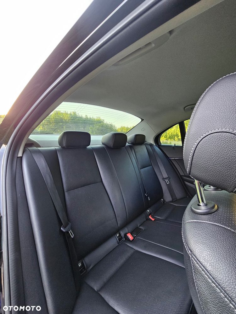 Mercedes-Benz Klasa C 200 (BlueTEC) d Avantgarde - 13