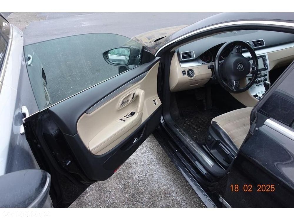 Volkswagen Passat CC - 21