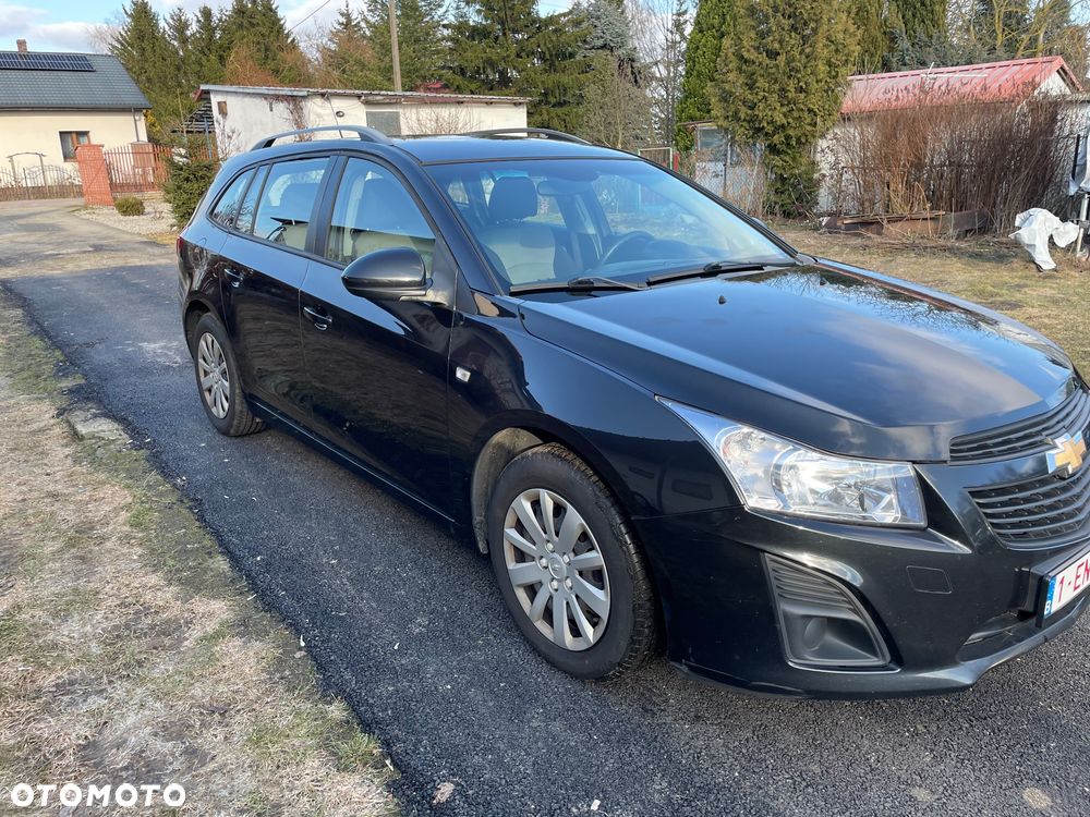 Chevrolet Cruze 1.7 LT - 17