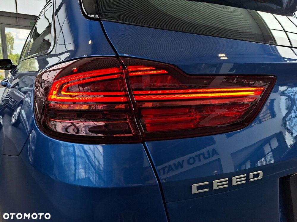 Kia Ceed 1.5 T-GDI M DCT - 12