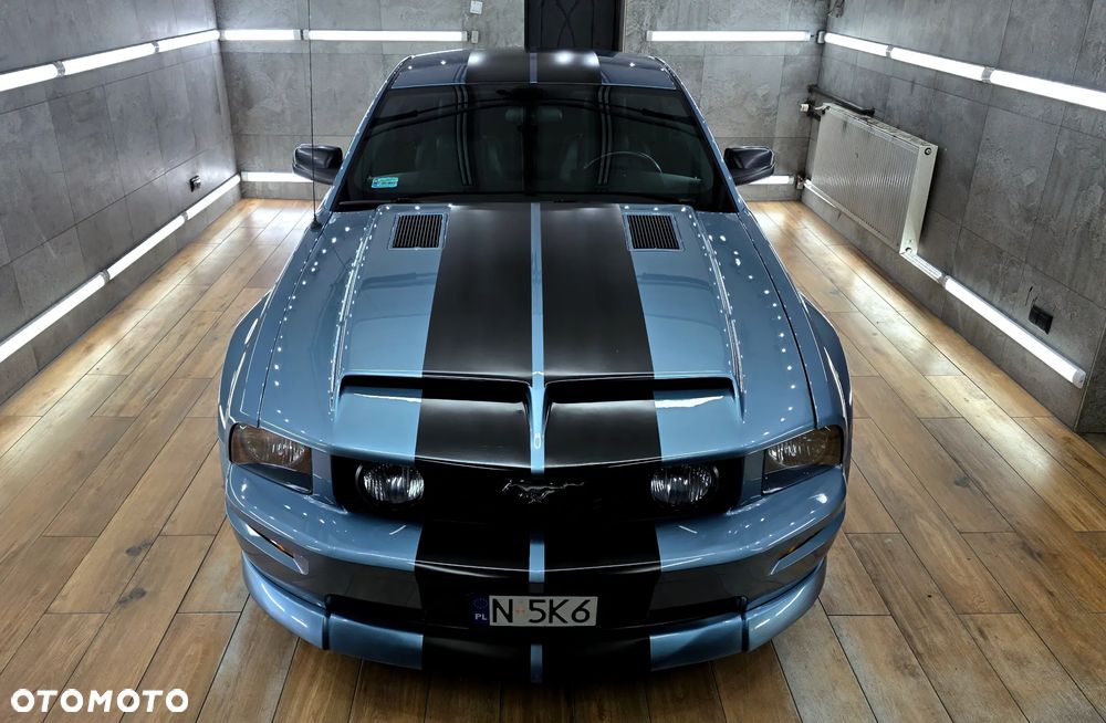 Ford Mustang - 2