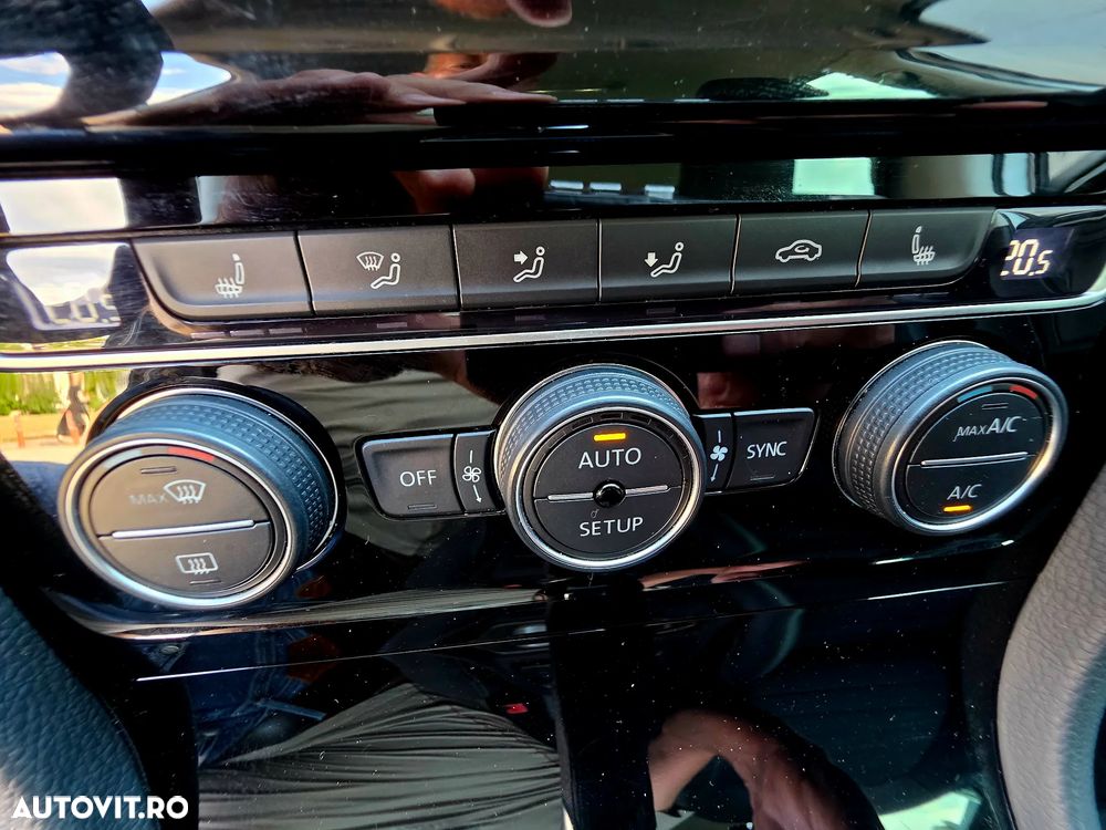 Volkswagen Golf - 15