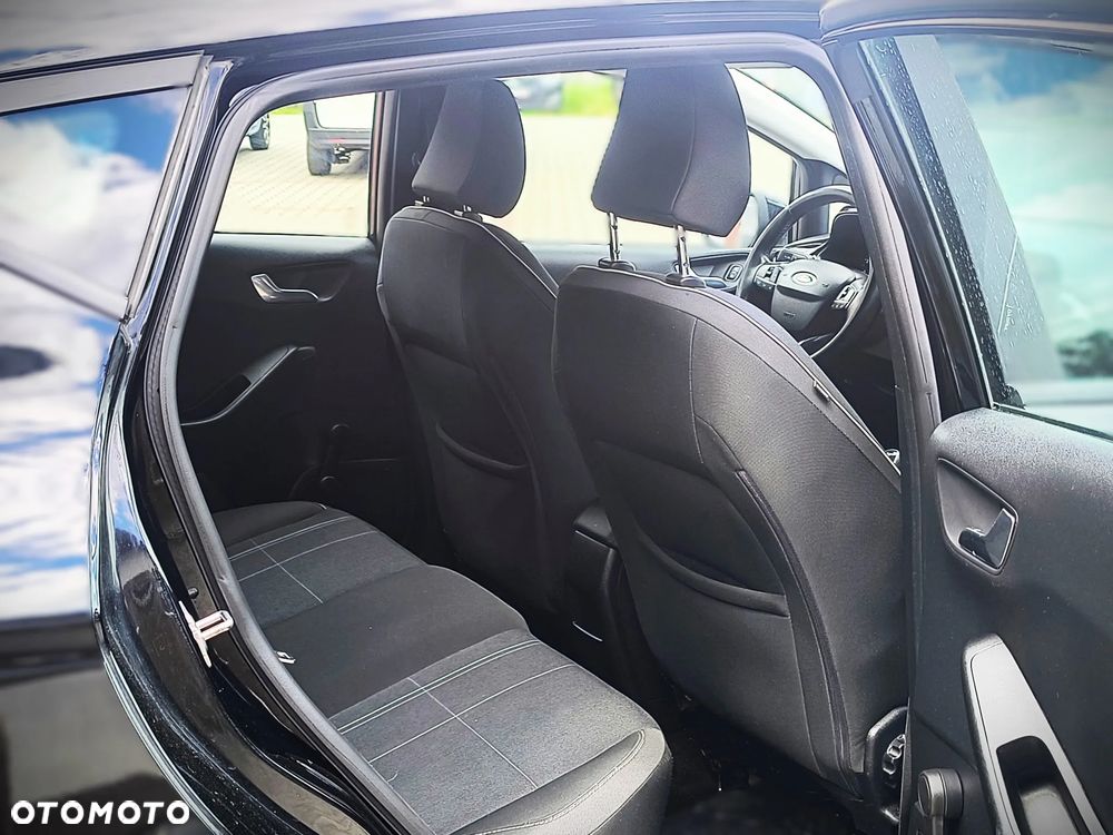 Ford Fiesta - 10