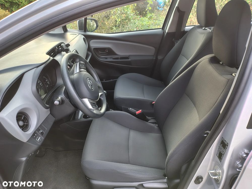 Toyota Yaris 1.5 Active - 10