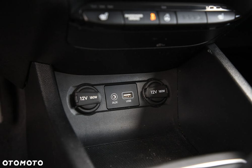 Hyundai i20 blue 1.2 Advantage+ - 26