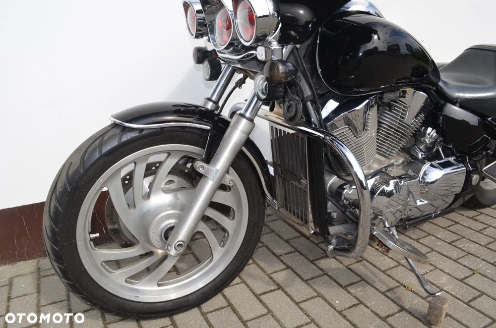 Honda VTX - 10