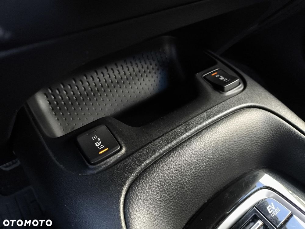 Toyota Corolla 1.8 Hybrid Comfort - 25