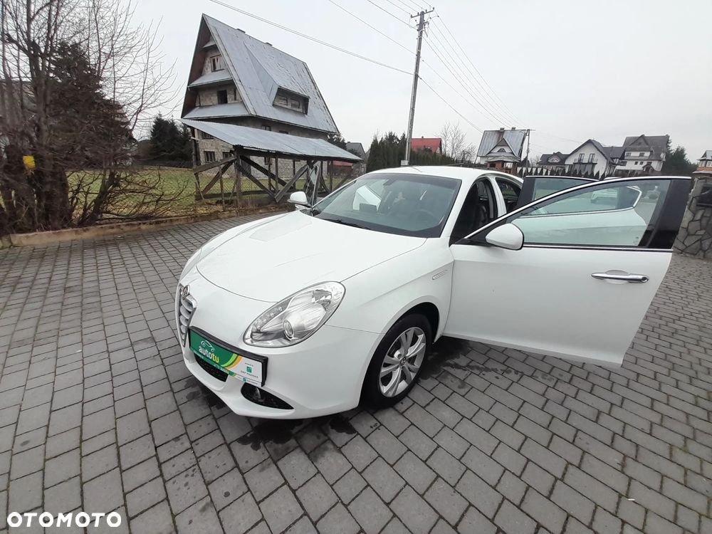 Alfa Romeo Giulietta 1.6 JTDM Veloce - 10
