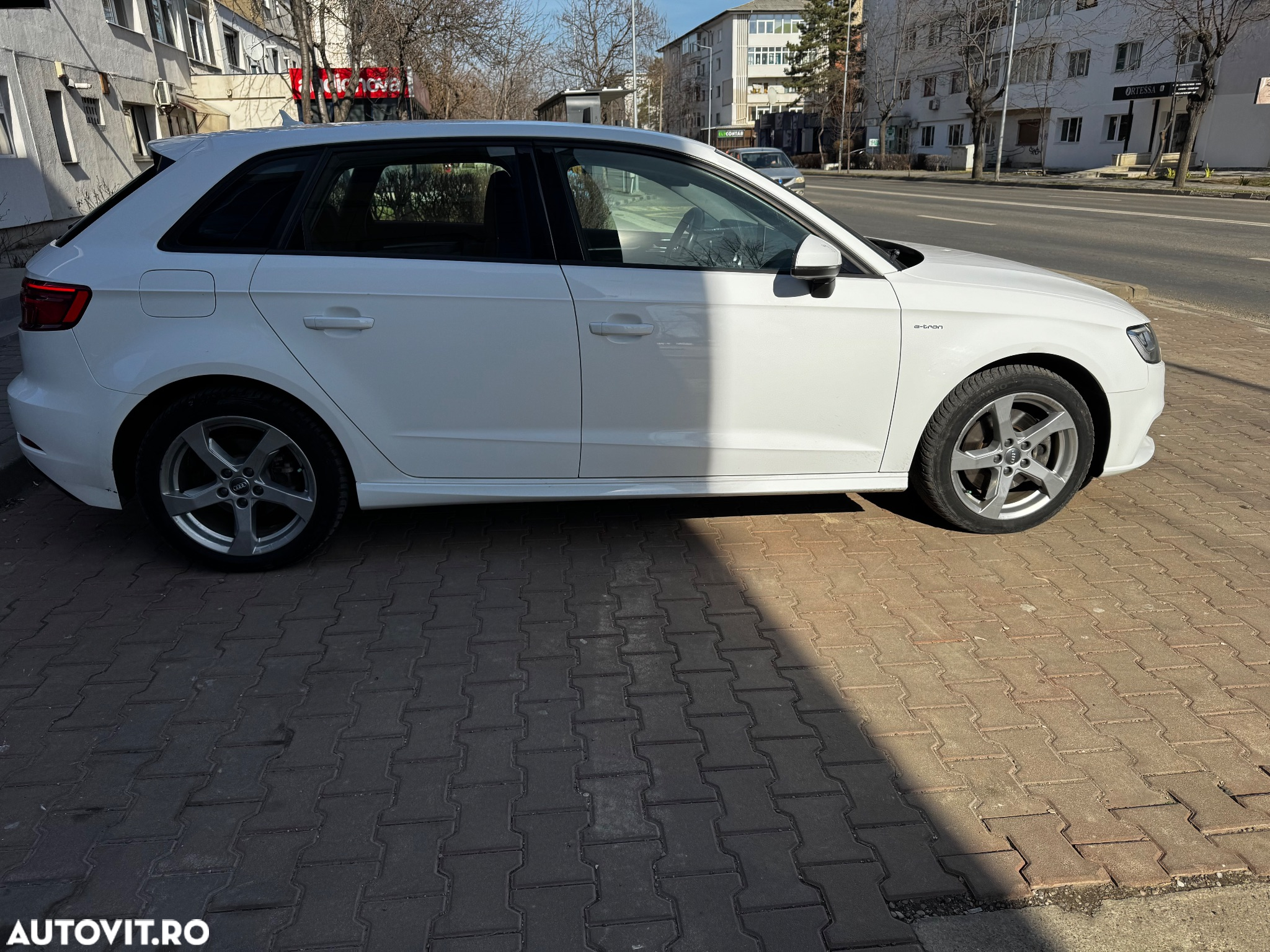 Audi A3 1.4 TFSI Sportback e-tron sport - 19