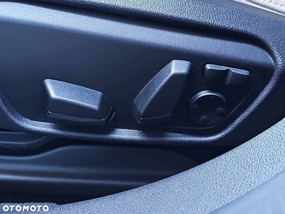 BMW Seria 2 218i M Sport - 23