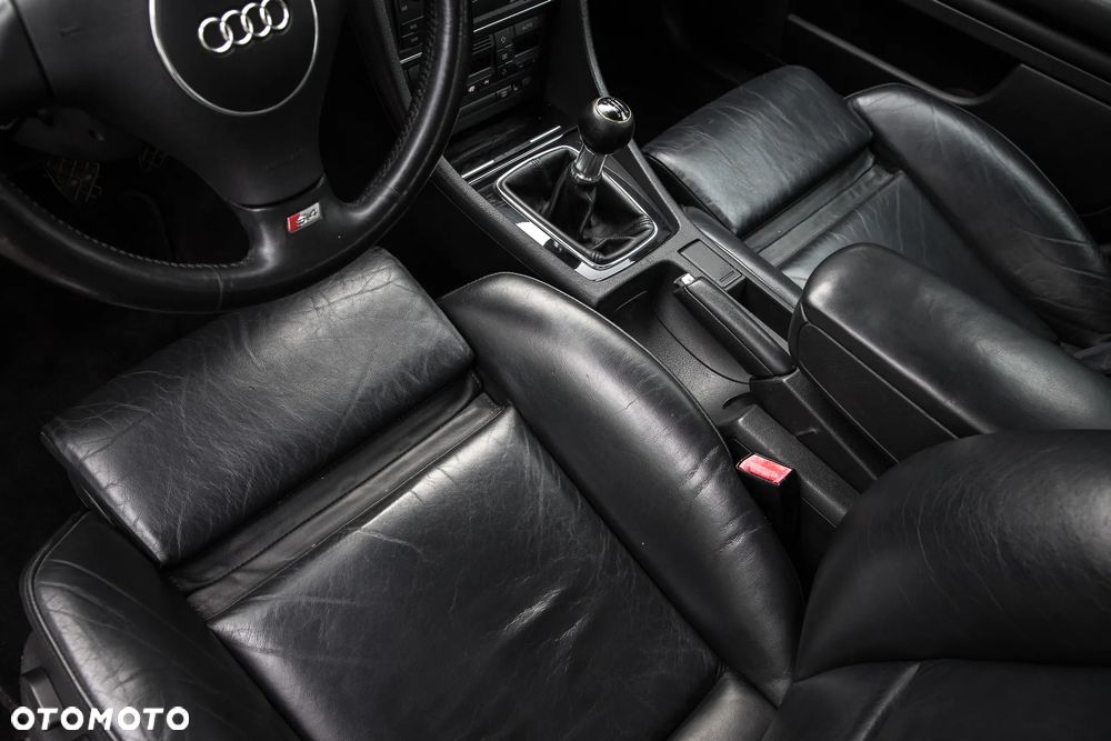 Audi S4 Limousine Standard - 12