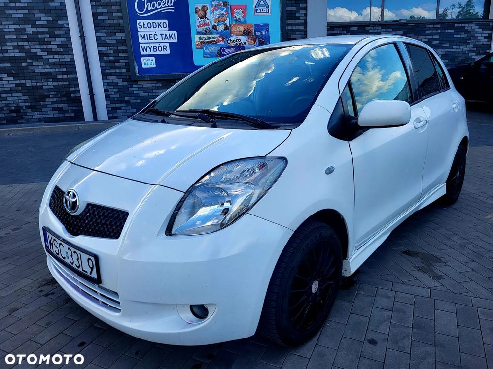 Toyota Yaris 1.0 Luna A/C - 1