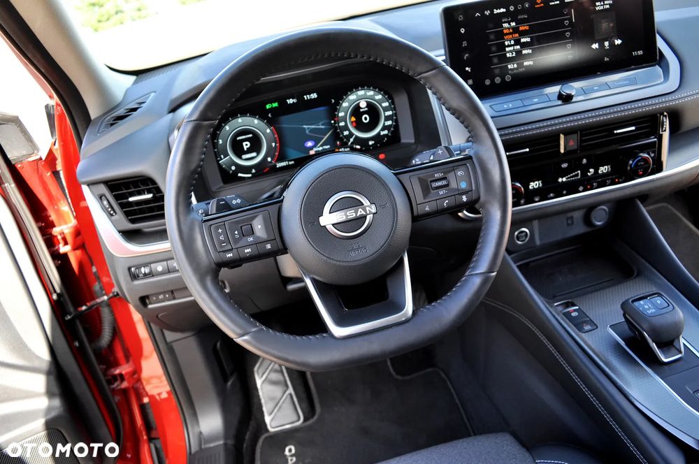 Nissan Qashqai 1.3 DIG-T N-Connecta DCT - 23