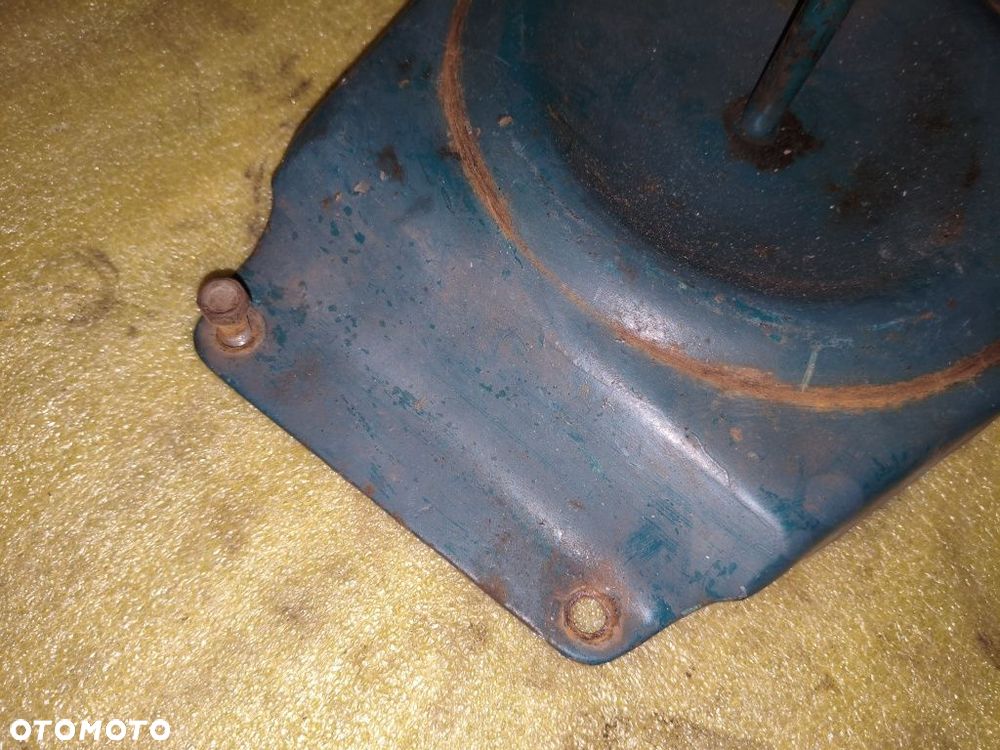 Mocowanie koła zapasowego Ural M67 - 7