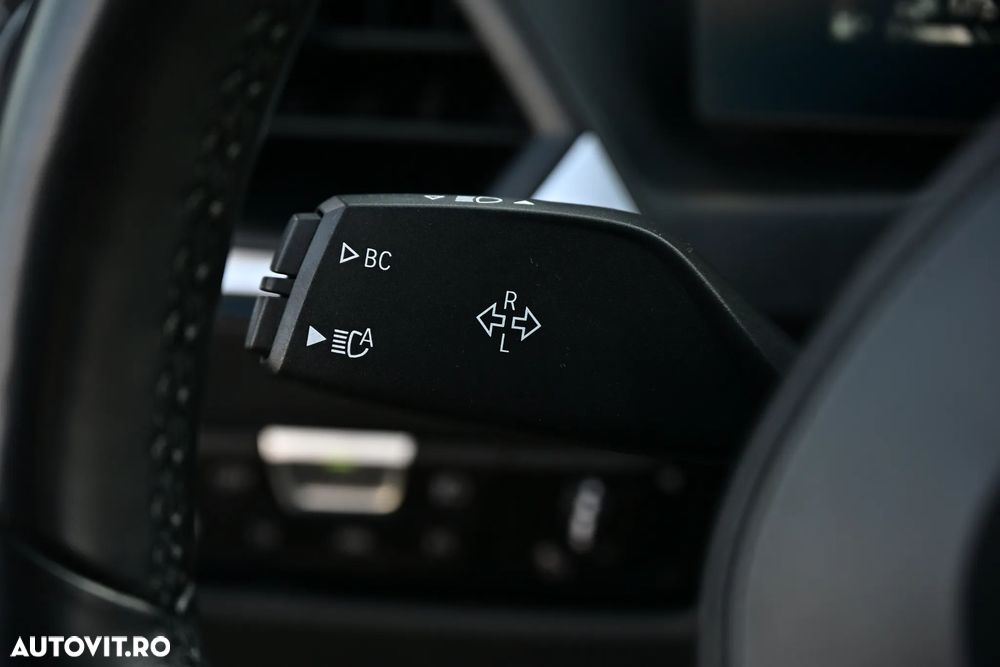 BMW Seria 3 320e Touring xDrive Aut. M Sport - 22