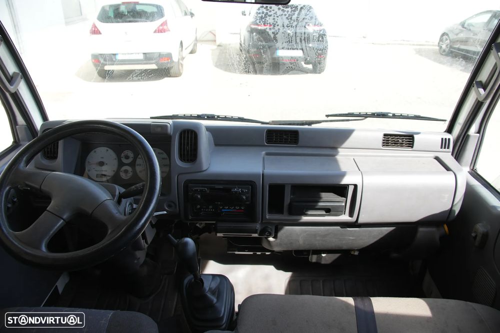 Nissan Cabstar 3.0TD 120cv E120 6Lugares - 11