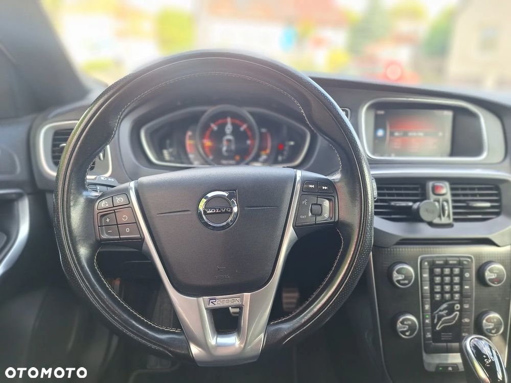 Volvo V40 - 22