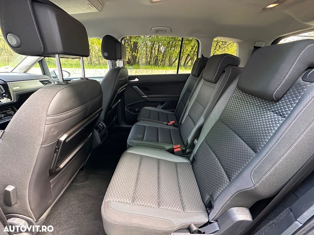Volkswagen Touran 2.0 TDI SCR DSG Comfortline - 26