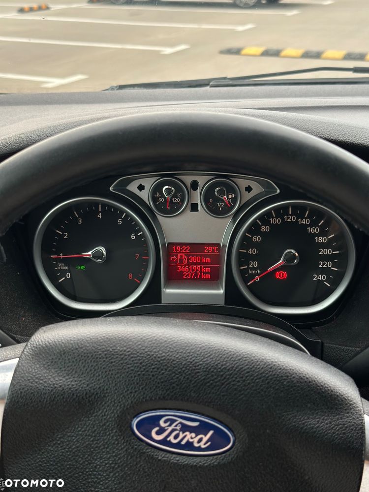 Ford Focus 1.6 Ambiente - 7