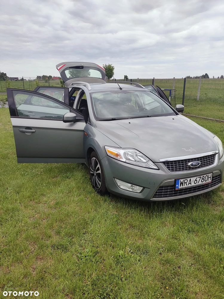 Ford Mondeo 2.0 Ambiente - 9