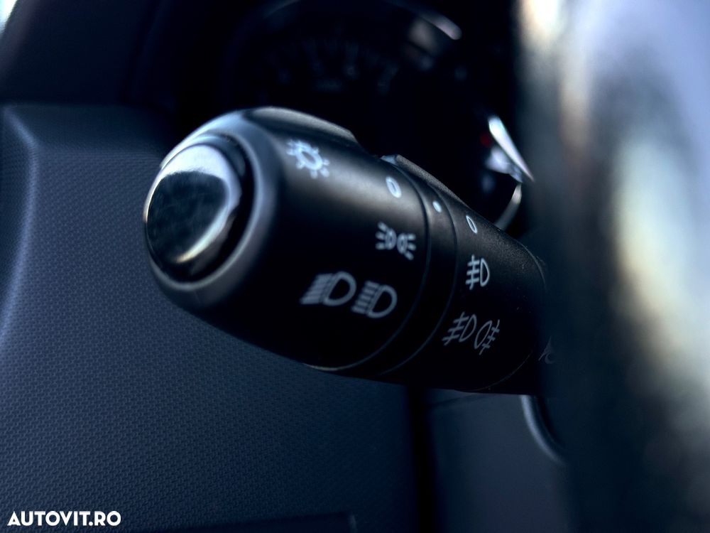 Dacia Duster 1.6 16V 105 4x2 Laureate - 26