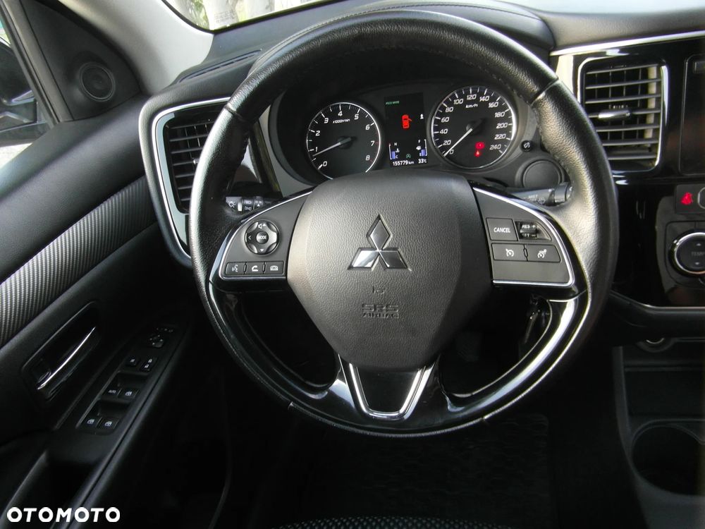 Mitsubishi Outlander 2.0 2WD Diamant Edition - 18