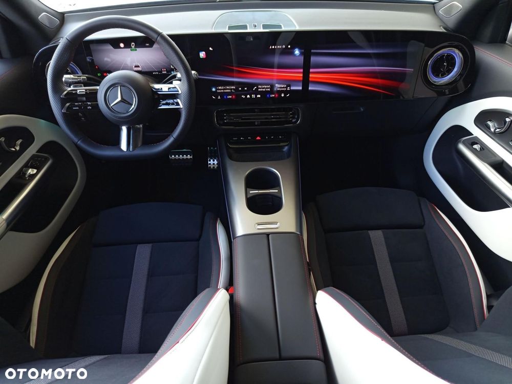 Mercedes-Benz GLB - 10