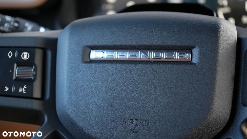 Land Rover Defender 3.0 D350 mHEV X-Dynamic HSE - 16
