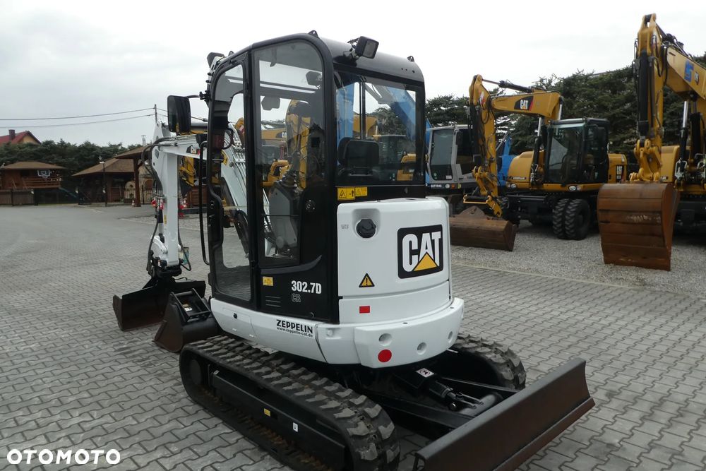Caterpillar 302,7D CR TRZY ŁYŻKI - 33