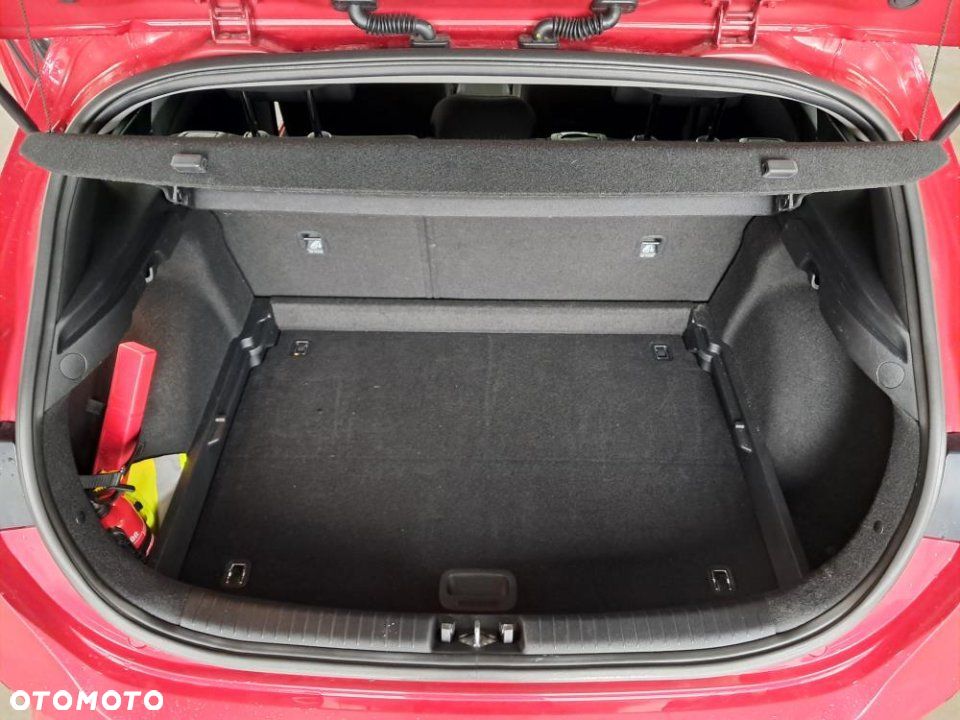Kia Ceed - 16
